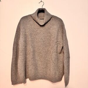 Quince Light Gray Knit Fisherman’s Sweater